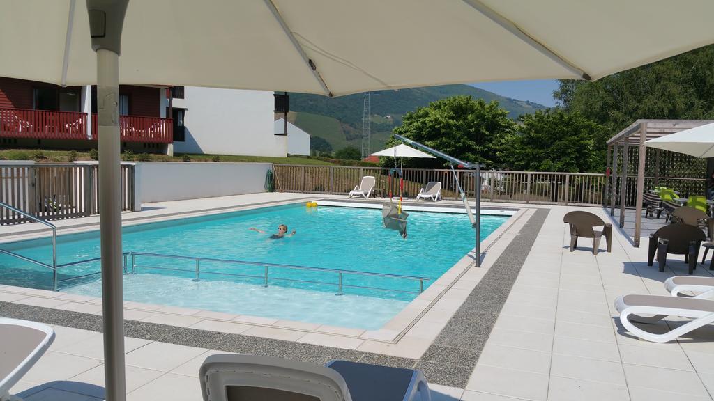 Отель Vvf Pays Basque Сент-Этьен-де-Баигорри Экстерьер фото